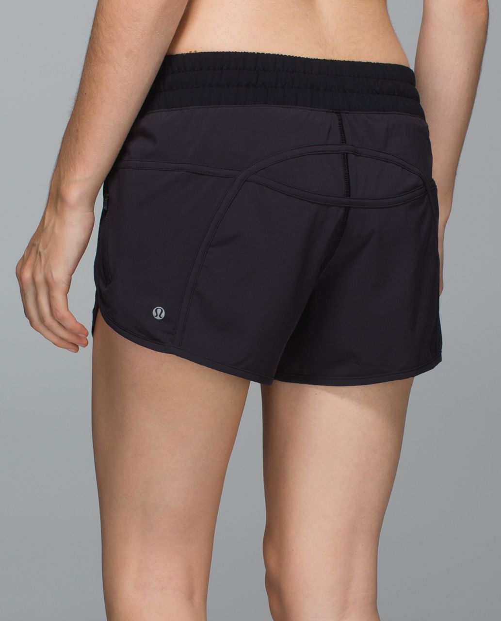 Lululemon Tracker Short II *4-way Stretch - Black