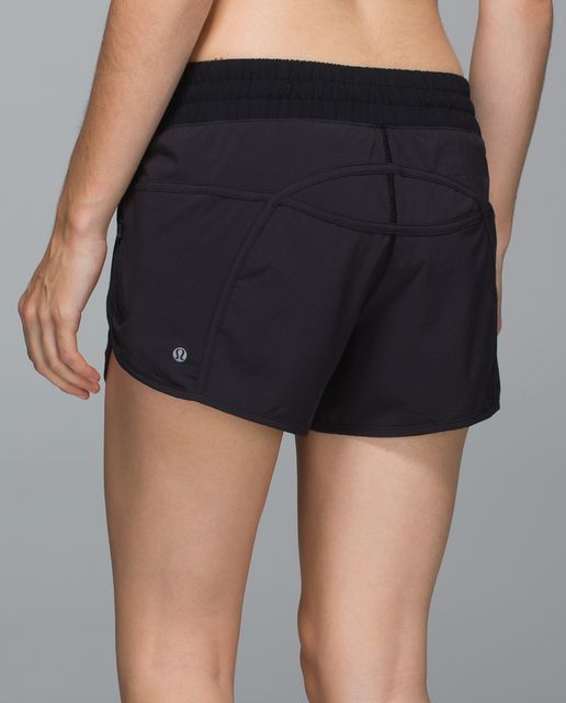 Lululemon Tracker Short V *4 - Le Tigre Camo Deep Coal Multi