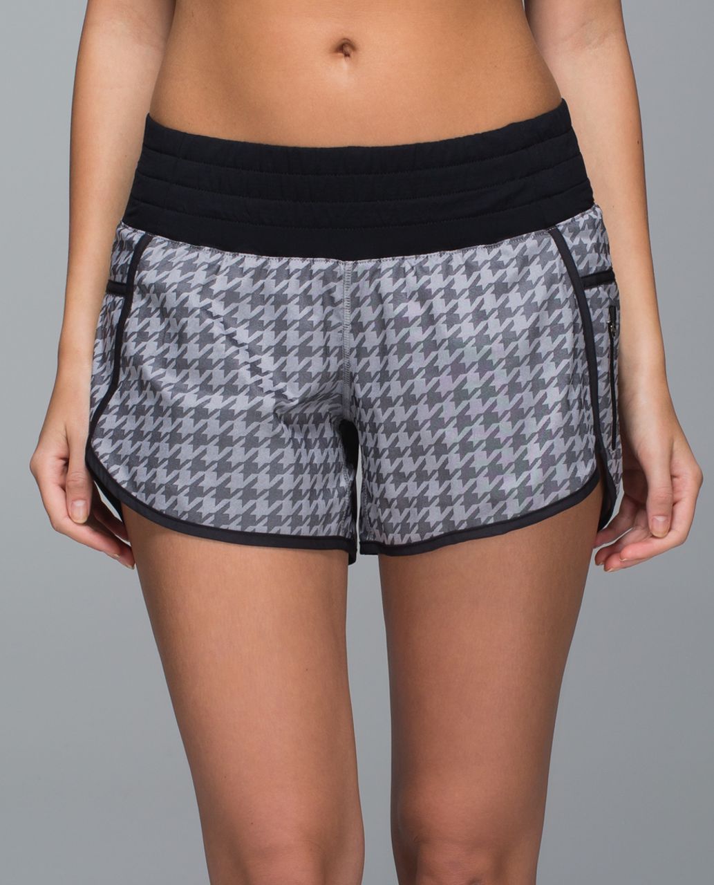 Lululemon Tracker Short II *2-way Stretch - Giant Houndstooth Jacquard Black White / Black