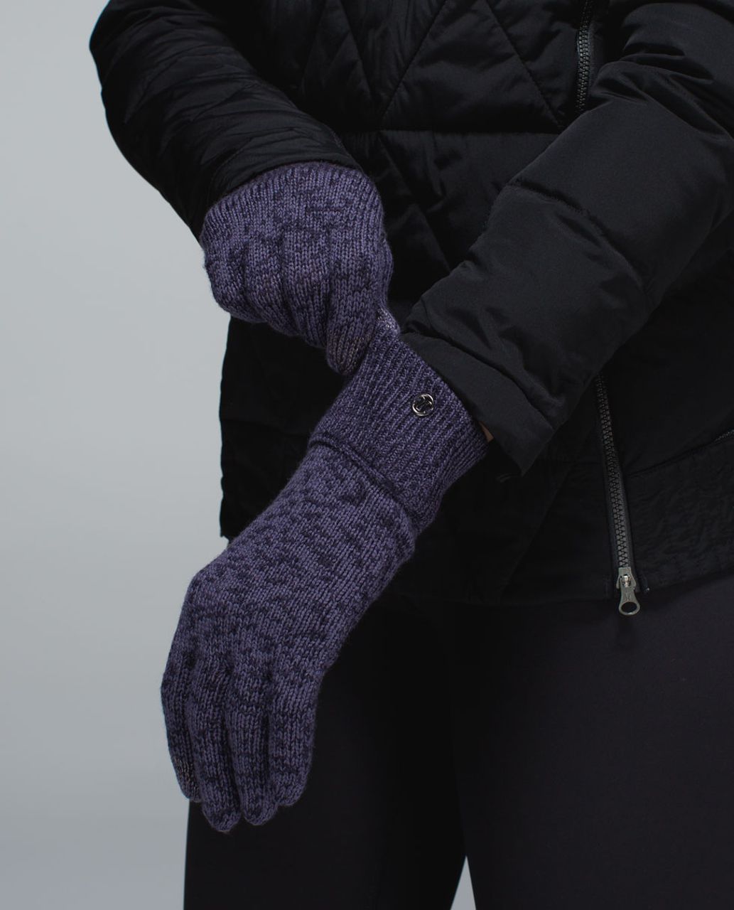 Lululemon Blissed Out Gloves - Black Grape / Nightfall