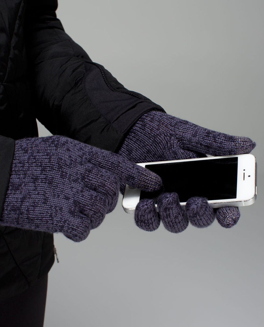 Lululemon Blissed Out Gloves - Black Grape / Nightfall