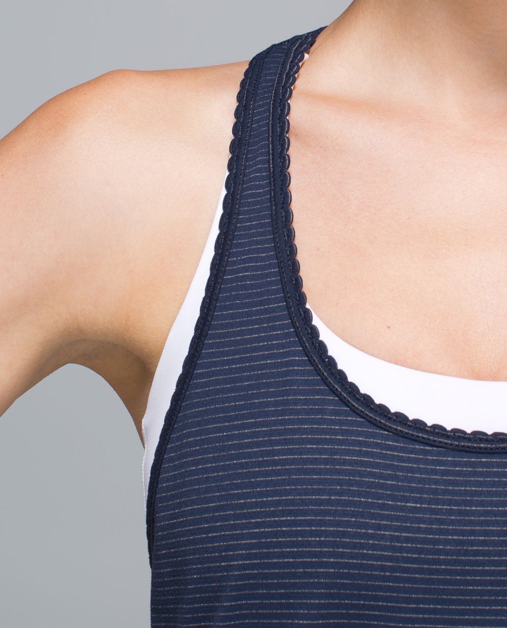 Lululemon 105 F Singlet - Inkwell