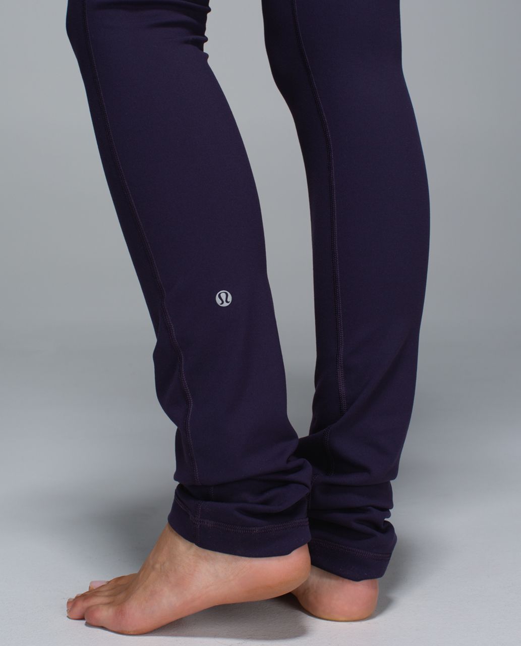 Lululemon Skinny Groove Pant II 33 - Heathered Black - lulu fanatics