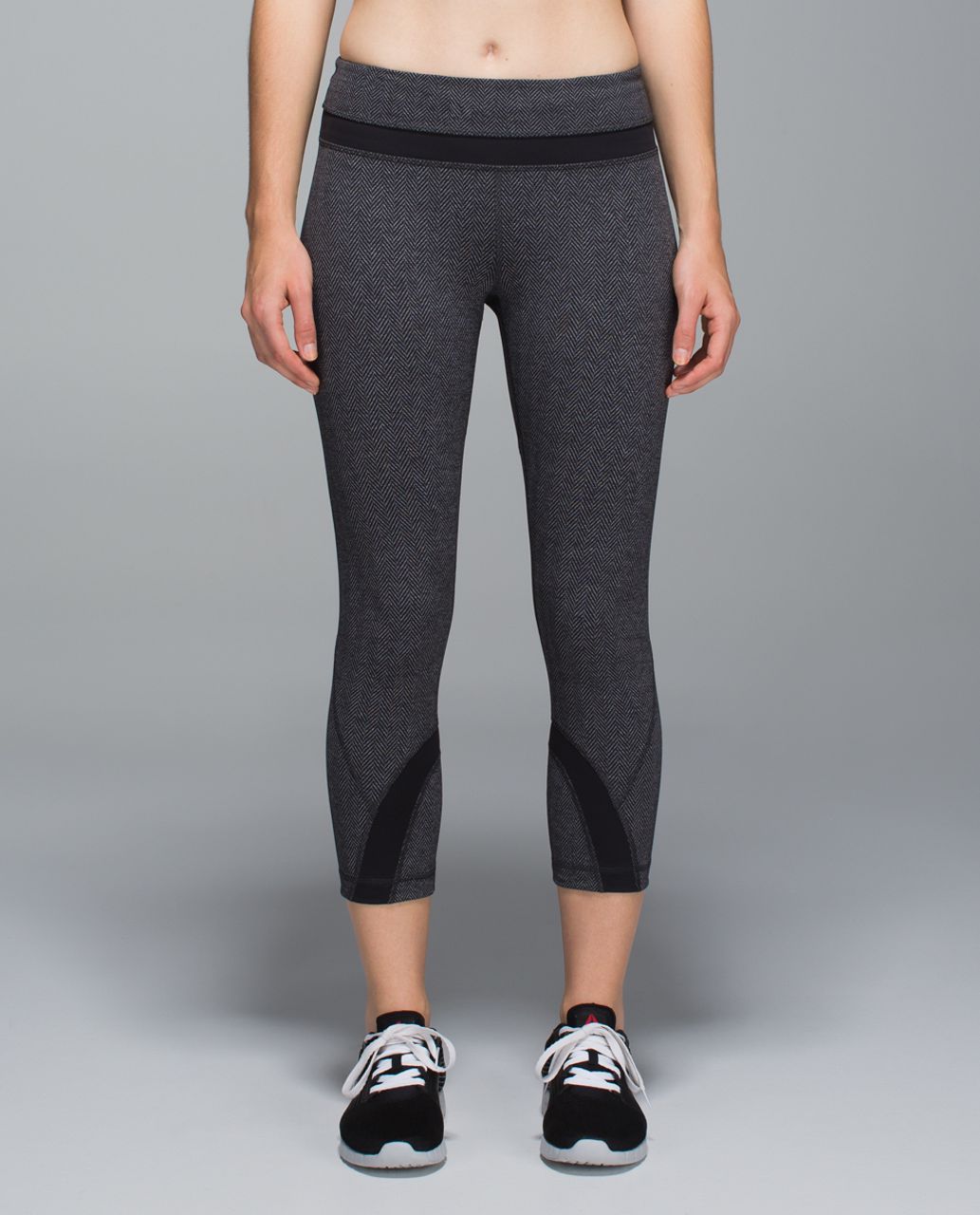 Lululemon Run: Inspire Crop II *All Luxtreme - Giant Herringbone Black  Heathered Black / Black - lulu fanatics