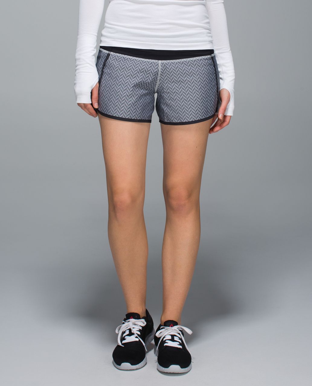 Lululemon Run Times Short *2-way Stretch - Giant Herringbone Swift Black White / Black