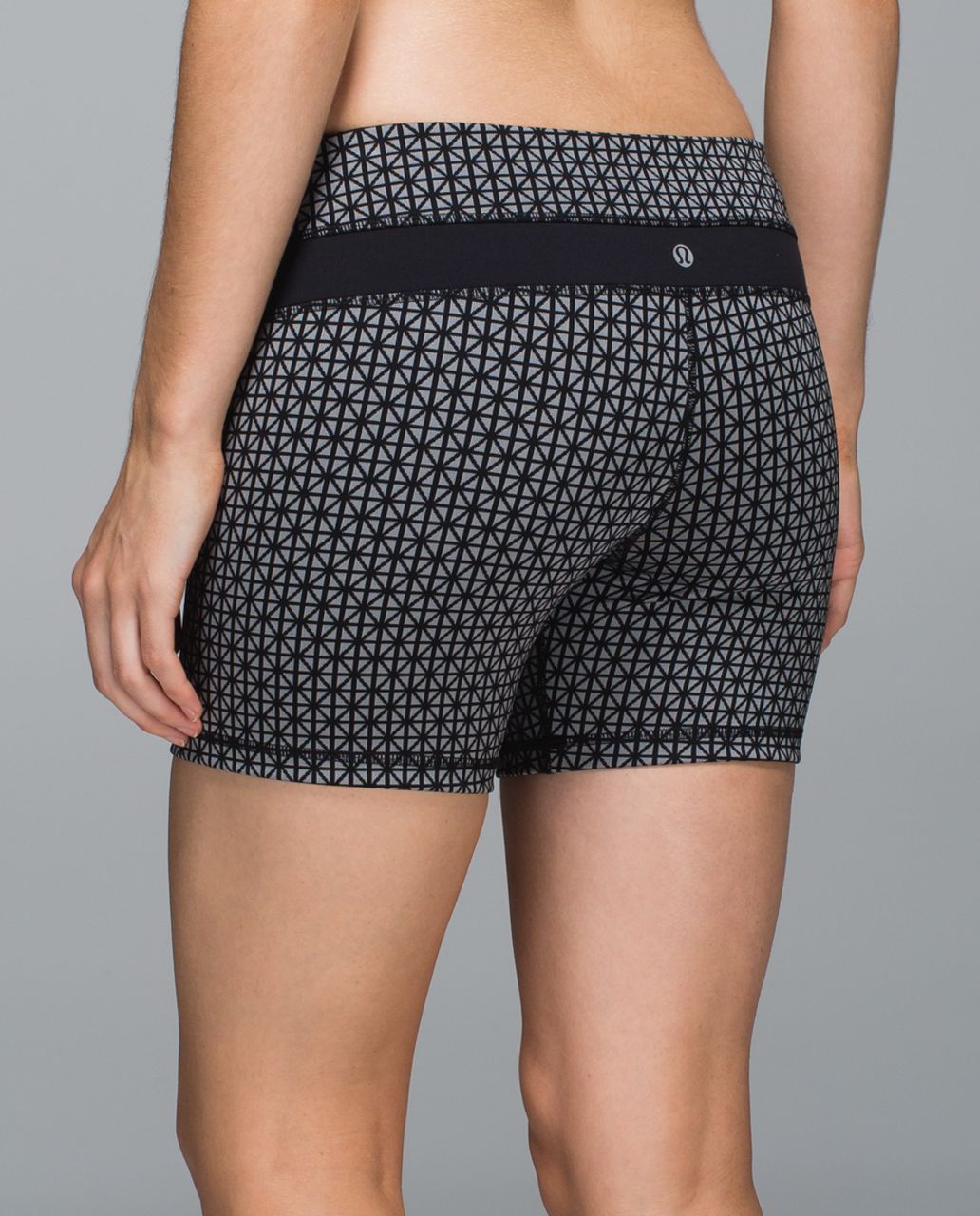 Lululemon Groove Short *Full-On Luon (Regular) - Tri Geo Silver Spoon Black / Black