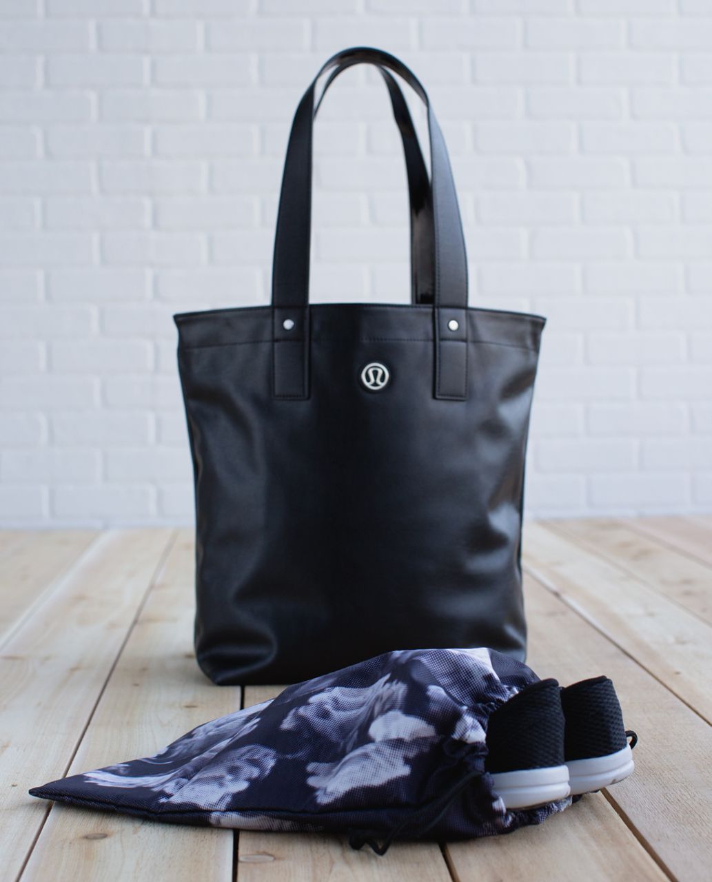 Lululemon Mantra Tote - Black