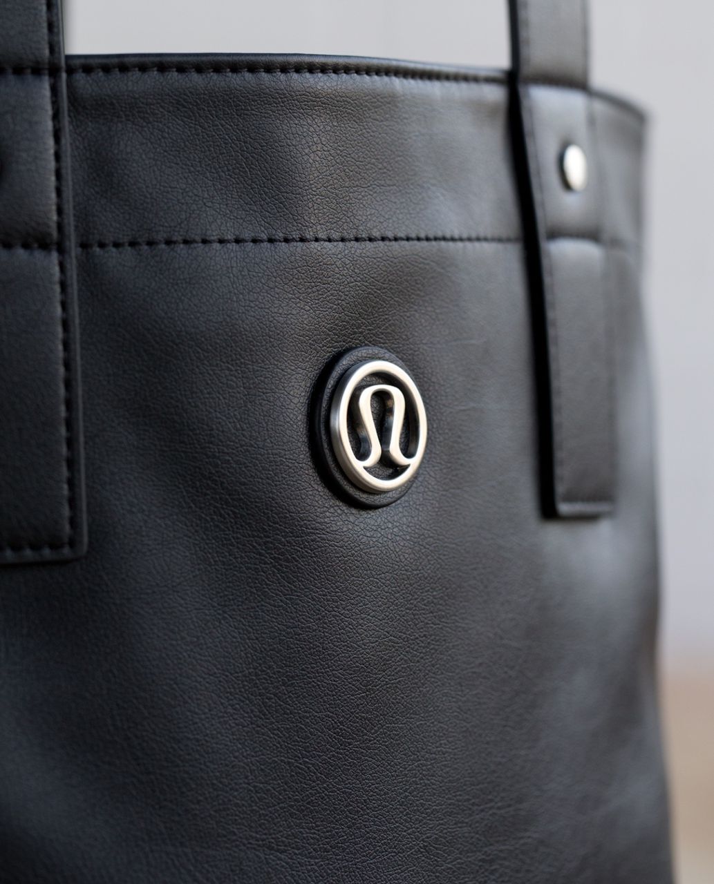 Lululemon Mantra Tote - Black