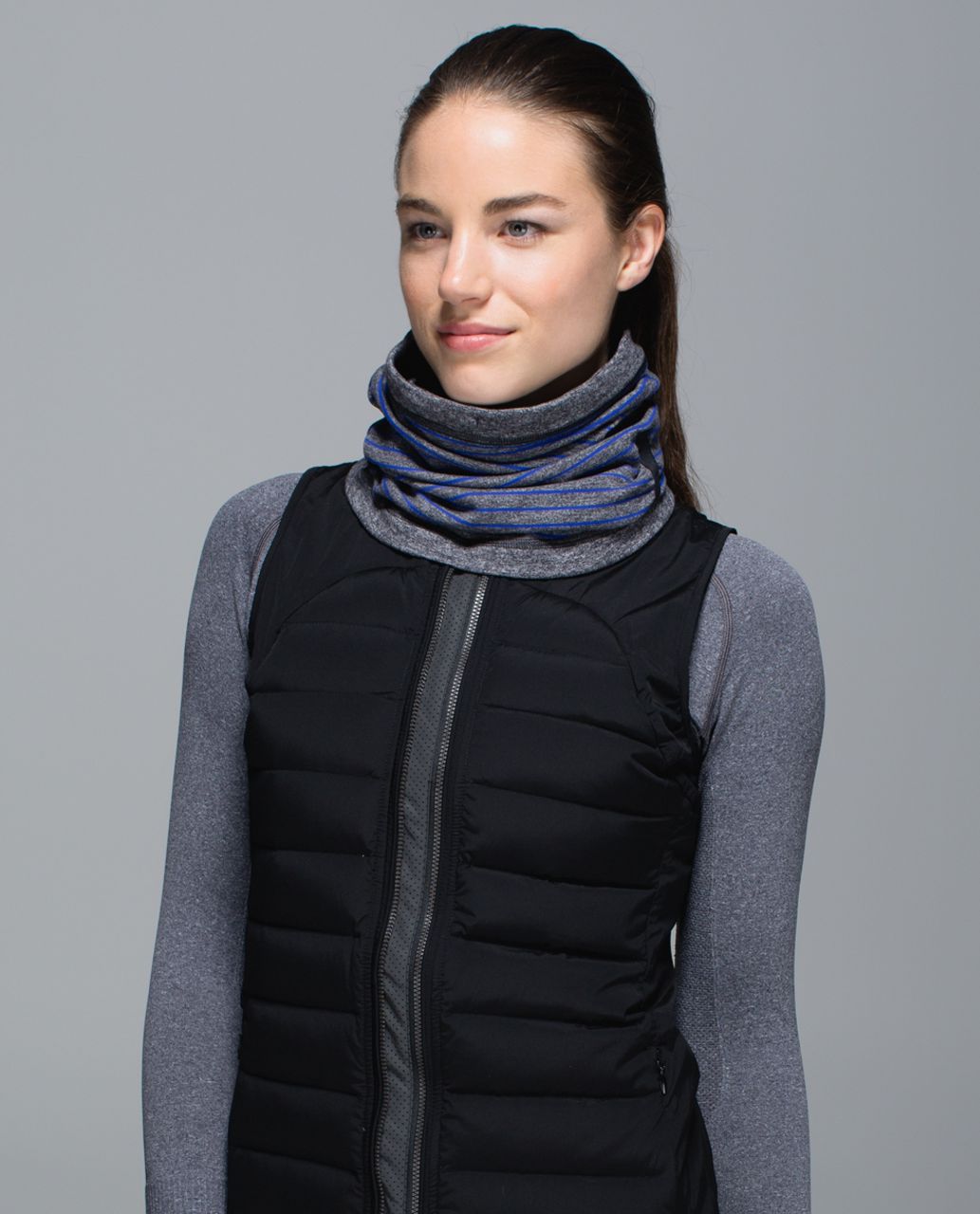 Lululemon Run With Me Neck Warmer - Parallel Stripe Pigment Blue Heathered Black / Heathered Black