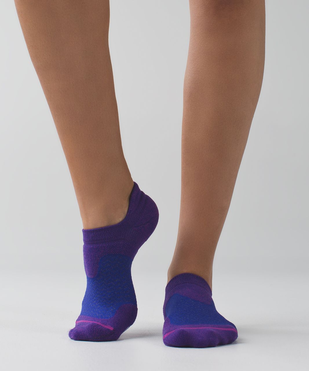 Lululemon Women's Ultimate No Show Run Sock *Silver - Classic Chevron Pigment Blue Ultra Violet