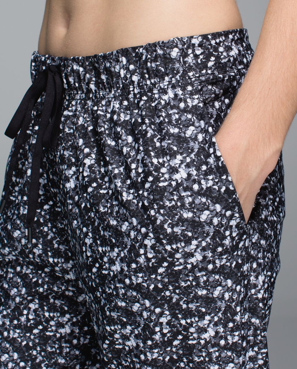 Lululemon Jet Crop - Shimmy Shimmer Black White