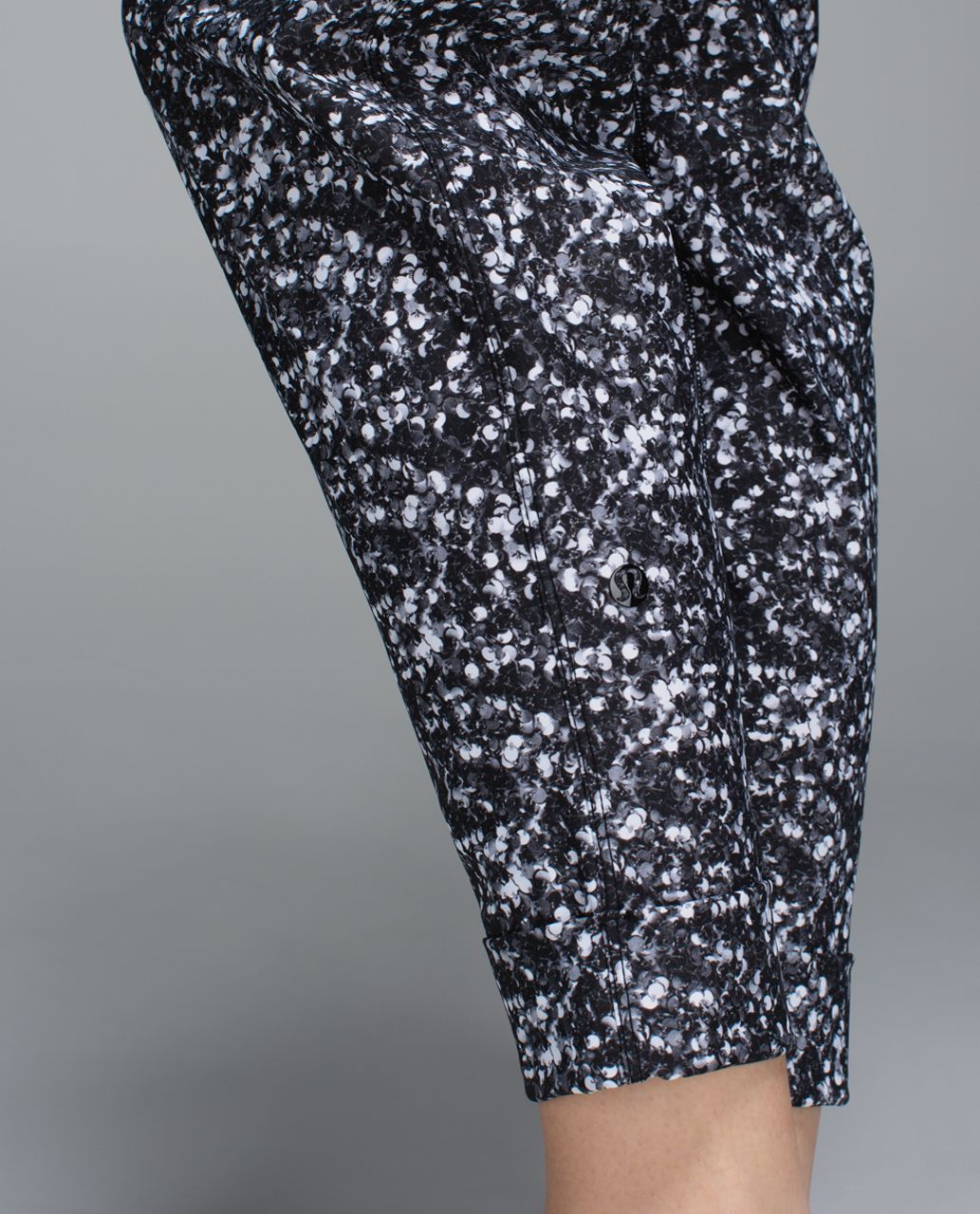 Lululemon Jet Crop - Shimmy Shimmer Black White