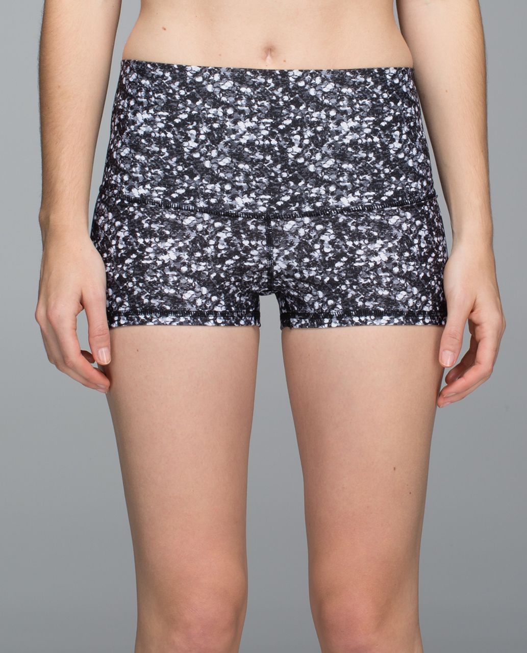 Lululemon Shine Short (Roll Down) - Shimmy Shimmer Black White