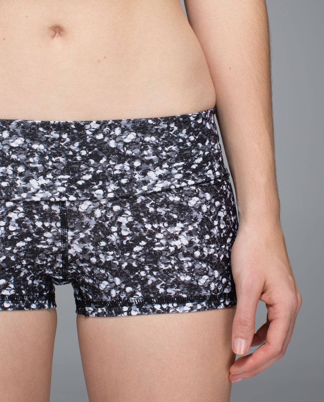 Lululemon Shine Short (Roll Down) - Shimmy Shimmer Black White