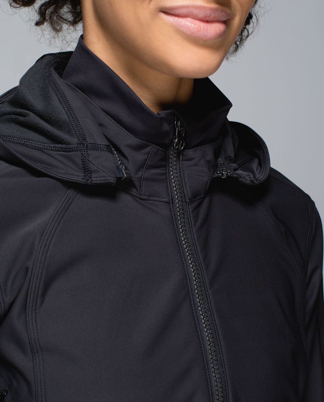 Lululemon Feelin' Frosty Softshell - Black