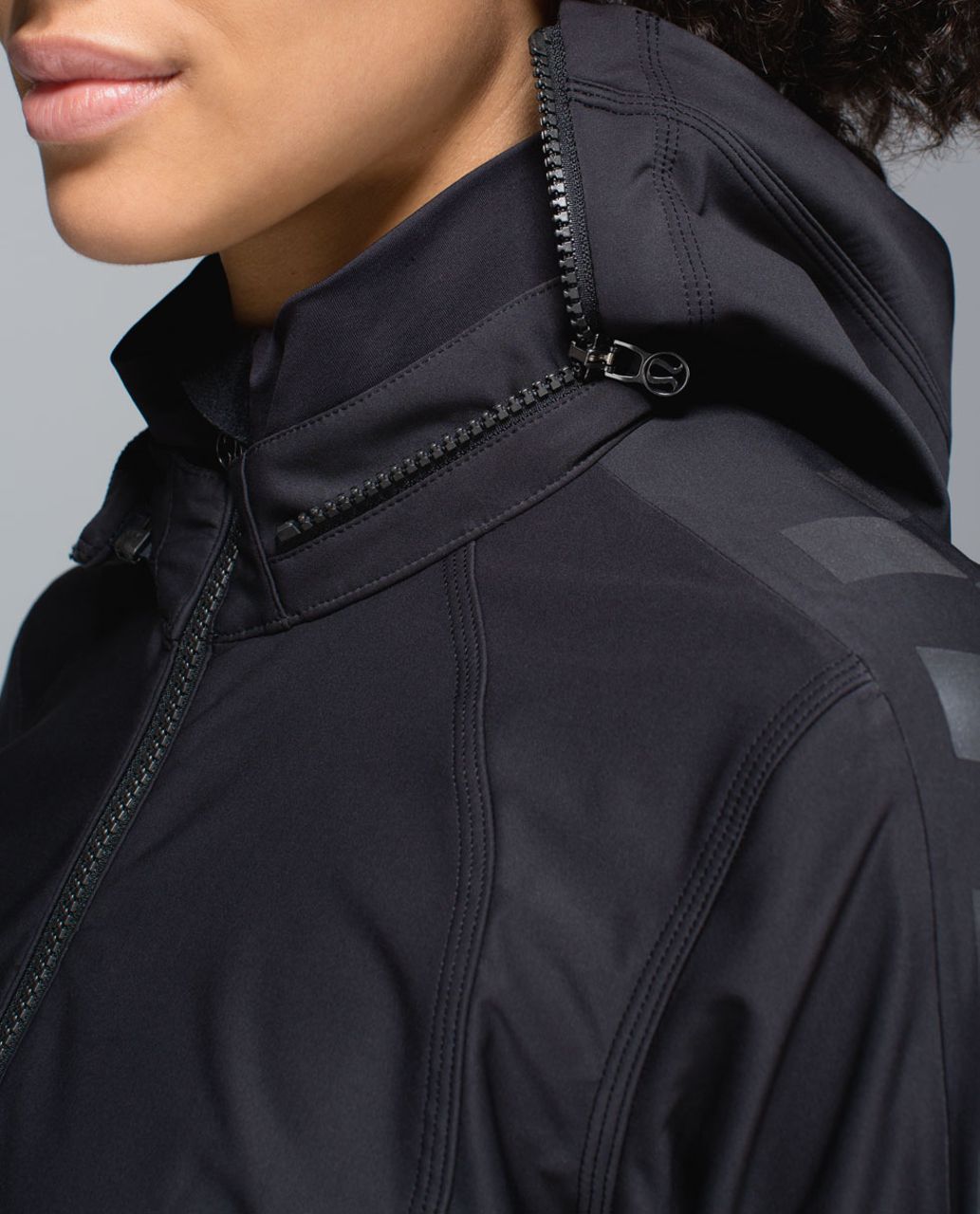 Lululemon Feelin' Frosty Softshell - Black