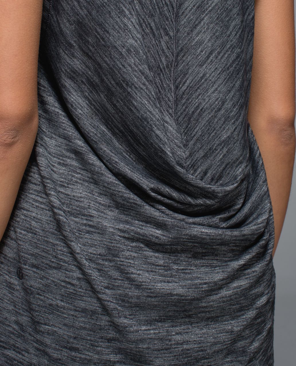 Lululemon Yogi Muscle Tee - Heathered Deep Coal