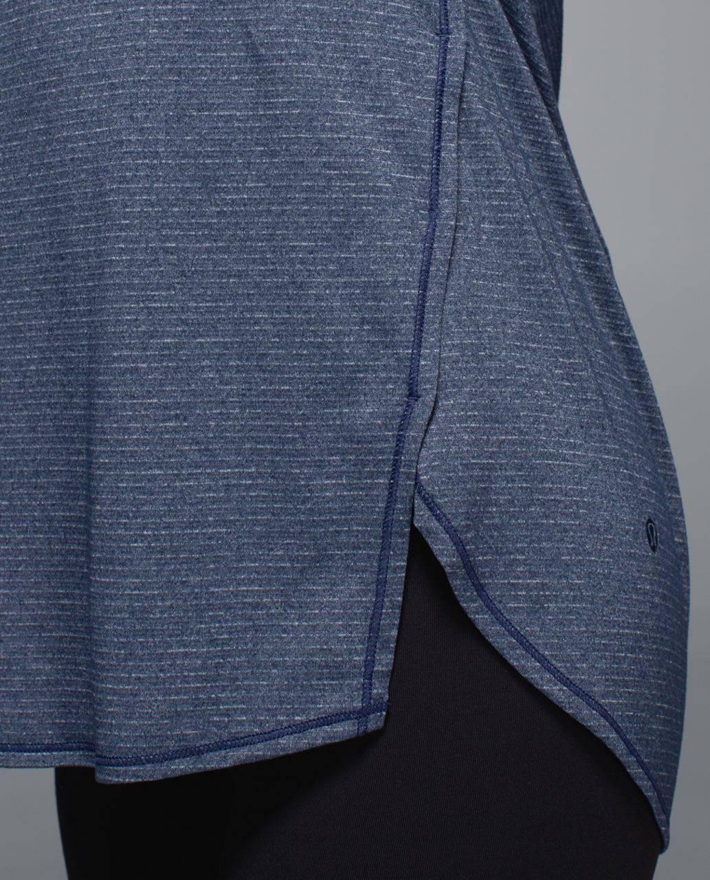 Lululemon Yogi Muscle Tee - Heathered Inkwell