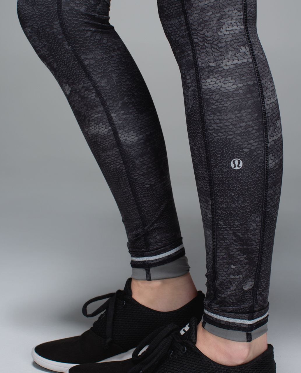 lululemon athletica, Pants & Jumpsuits, Lululemon Inspire Crop Ii In  Sequin Snake Slate Black Luxtreme 6