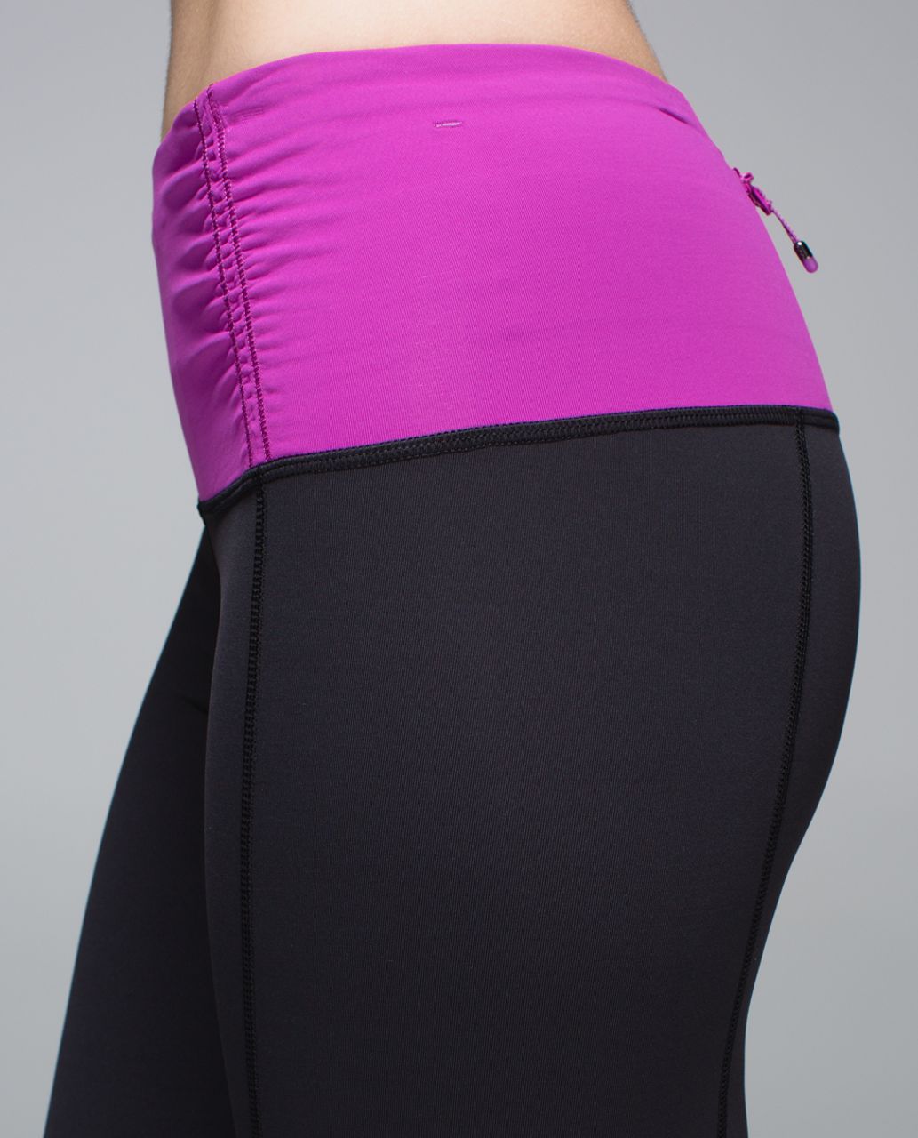 Lululemon Runday Crop - Black /  Ultra Violet