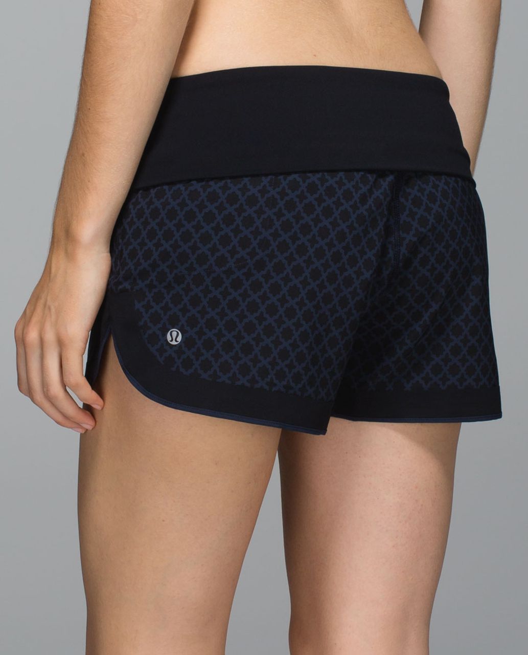 Lululemon Ready To Roll Short - Flipped Soul Geo Black Inkwell / Black