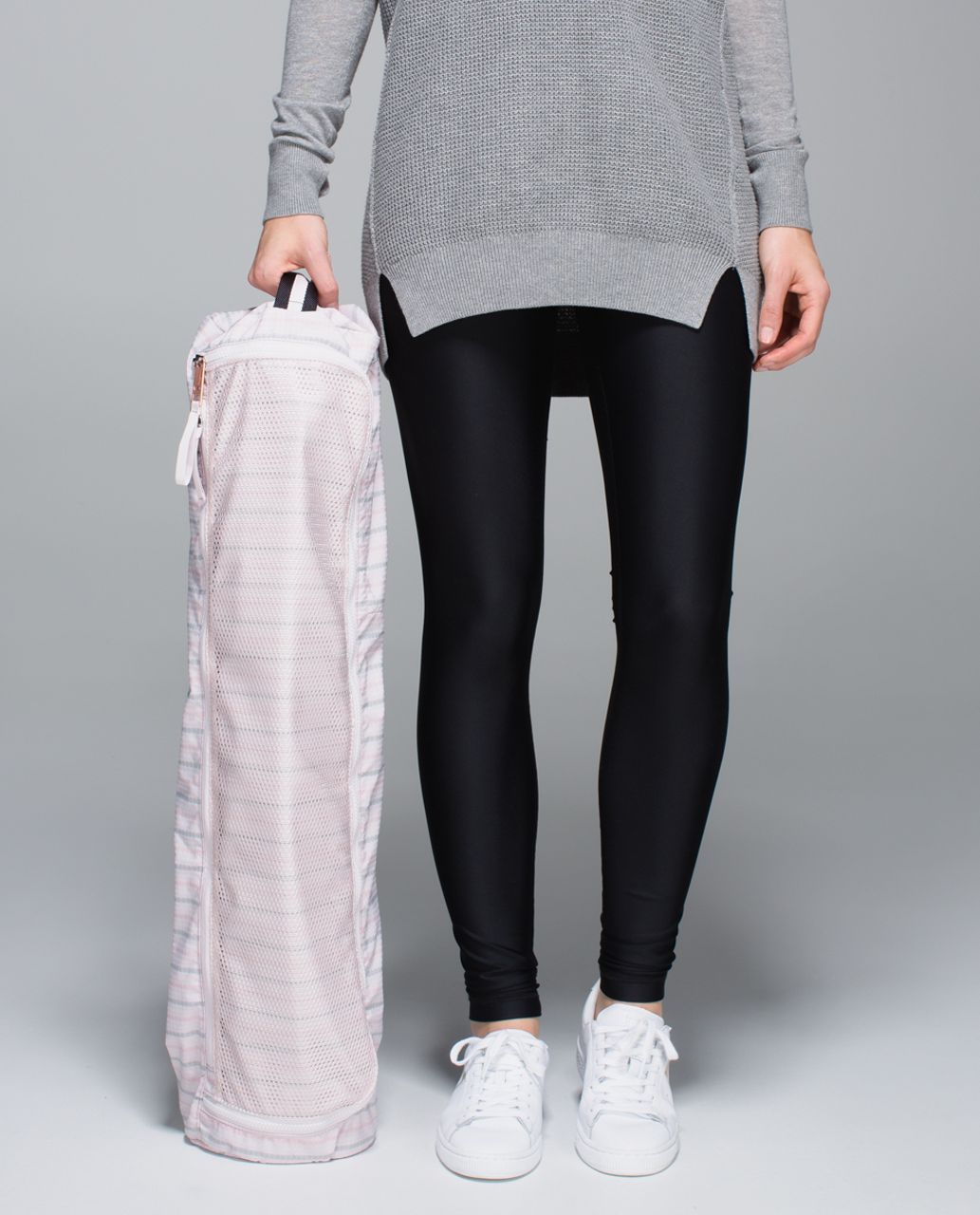 Lululemon Drishti Yoga Tote - Diamond Stripe Neutral Blush Silver Spoon / Neutral Blush