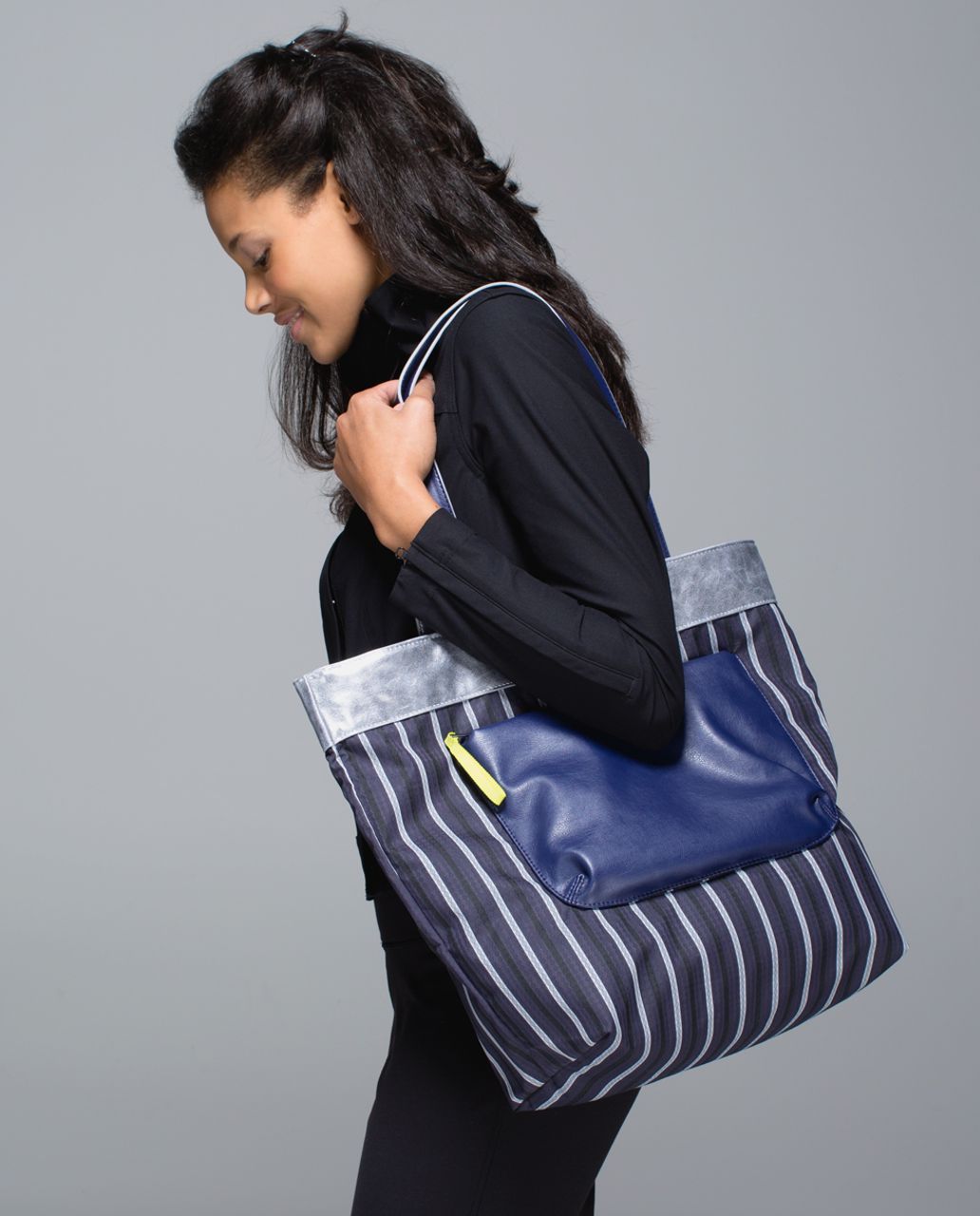 Lululemon Mantra Tote - Early Blue / Deep Coal