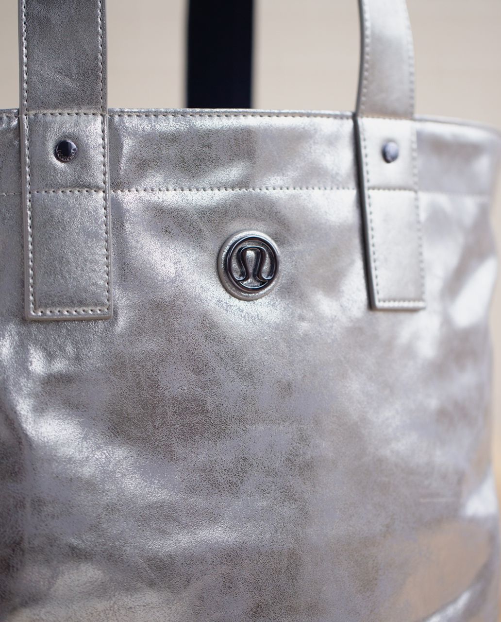 Lululemon Mantra Tote - Early Blue / Deep Coal