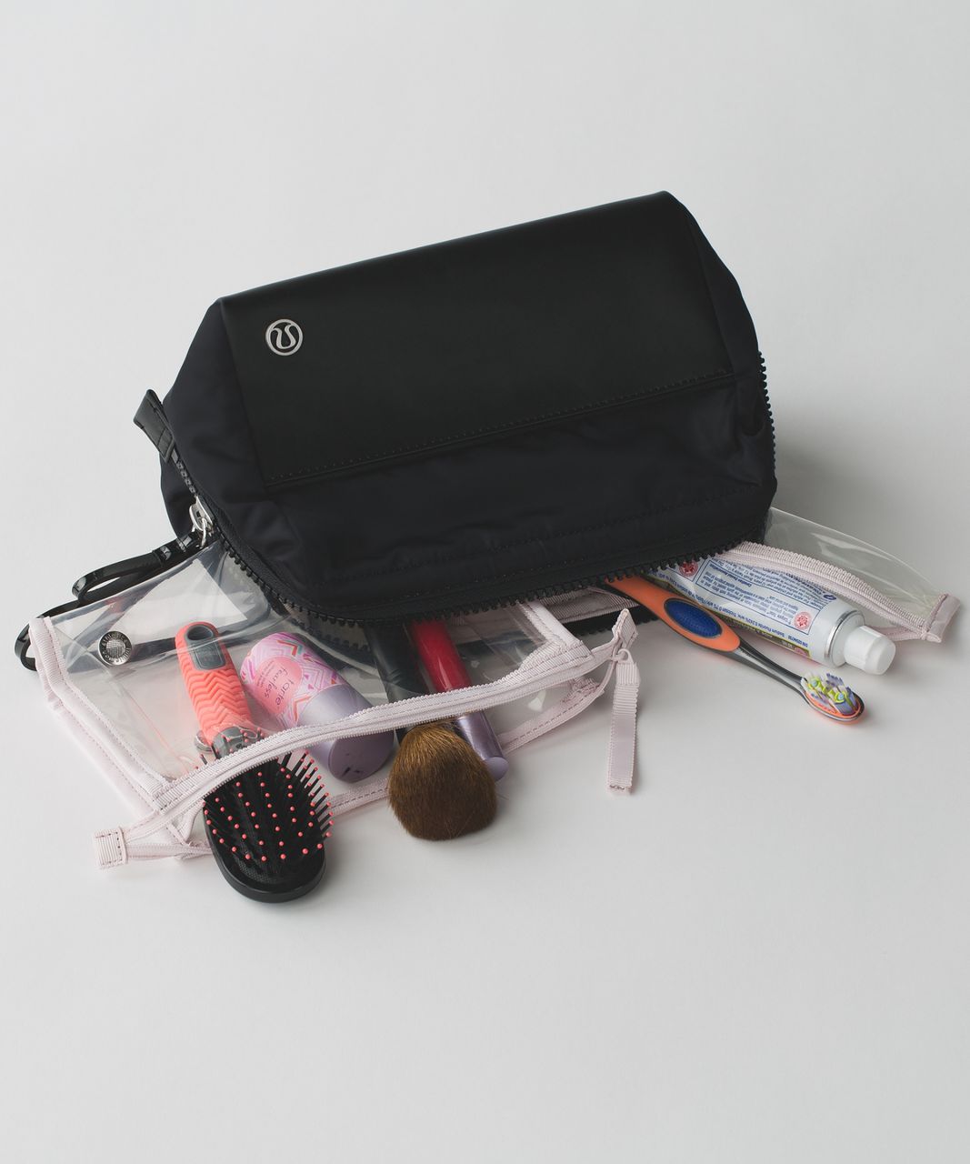 lululemon toiletry bag