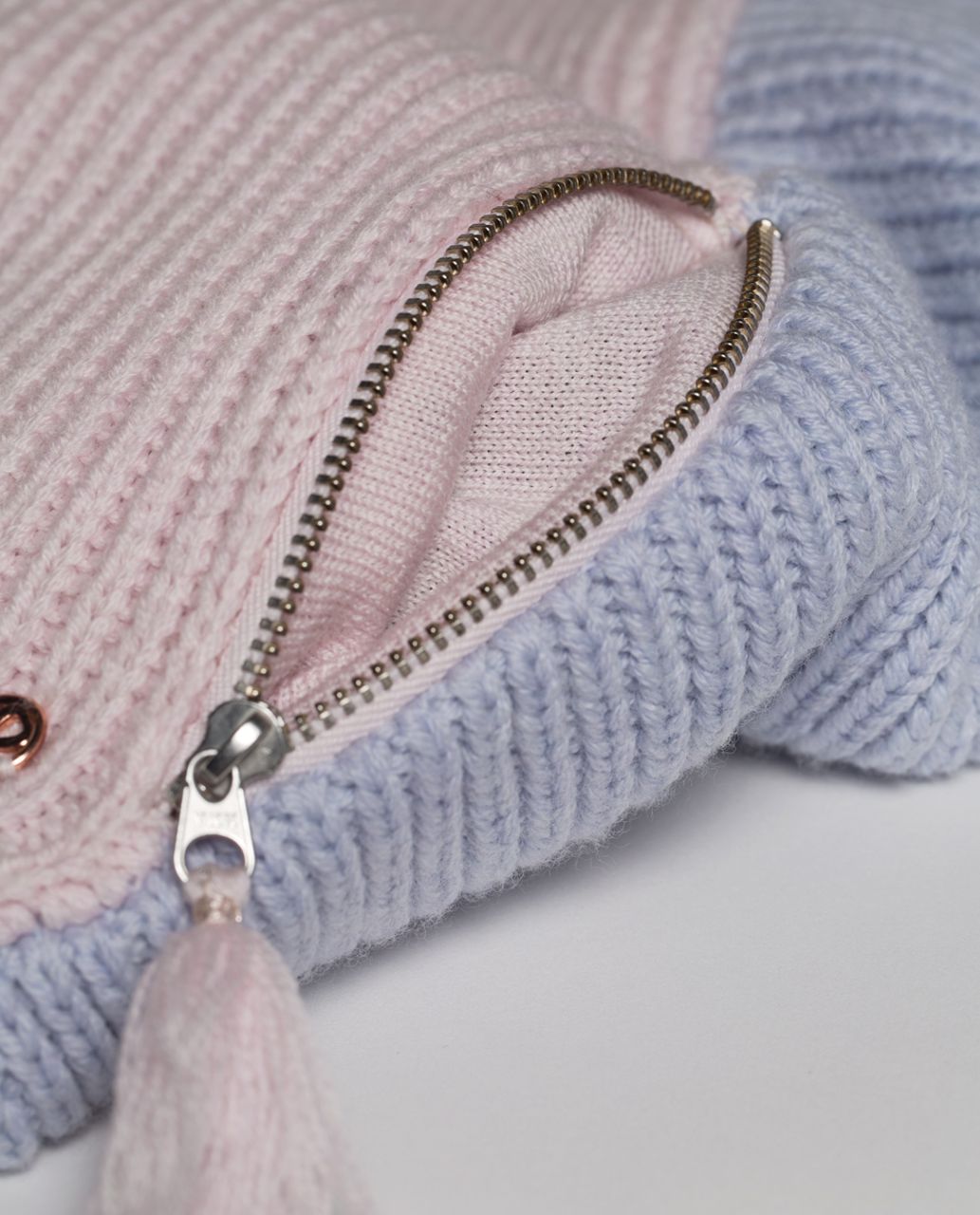 Lululemon Totally Toasty Neck Warmer - Heathered Early Blue / Heathered Neutral Blush / Heathered Nimbus