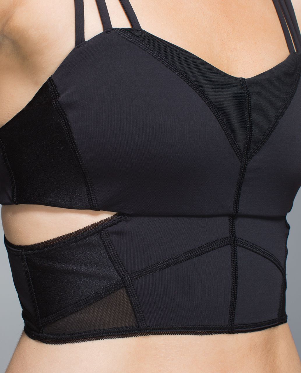 Lululemon Exquisite Tank II Black Mesh Cut Outs Strappy Luxtreme Sz 4 RARE  