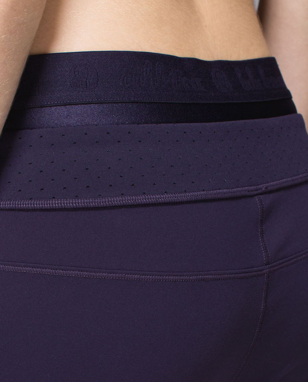 Lululemon Exquisite Trouser Crop - Shine Dot Black Grape