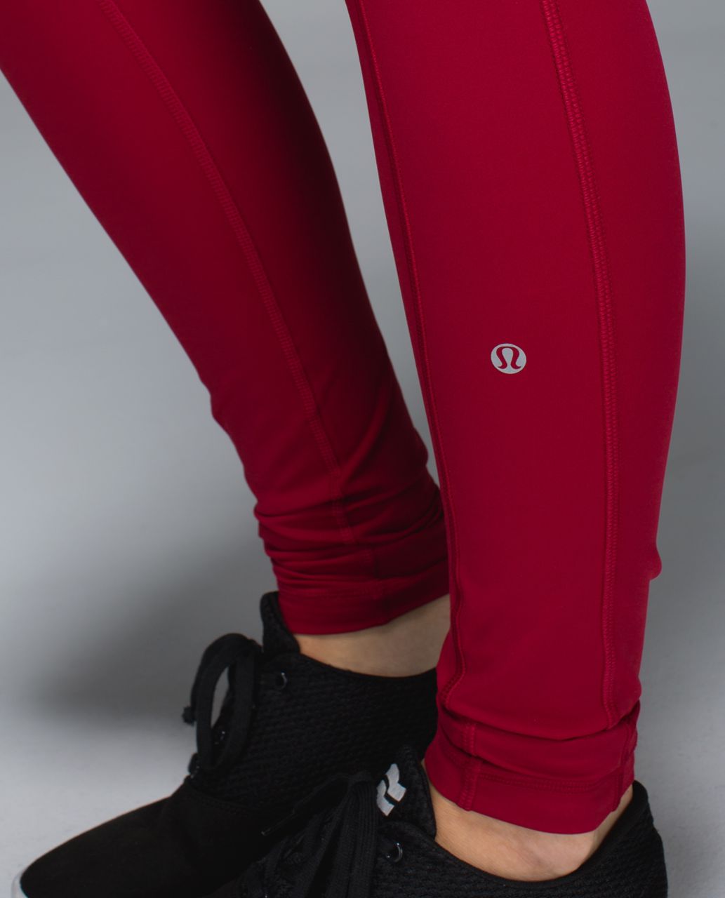 Lululemon Speed Tight II *Full-On Luxtreme (Brushed) - Deepest Cranberry / Wi14 Quilt 20