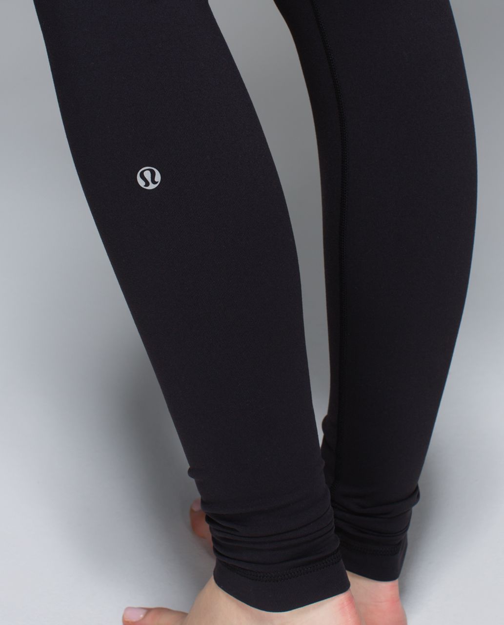 Lululemon Astro Wunder Under Pant *Full-On Luon - Black / Mini Blossom Stripe Black Ultra Violet