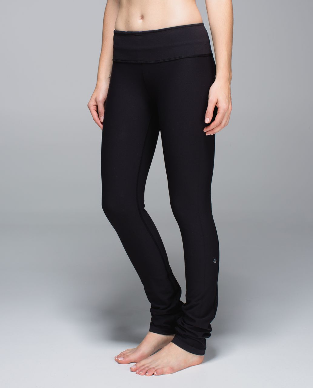 Lululemon Skinny Groove Pant *Full-On Luon - Black / Stained Glass Love Nightfall Black