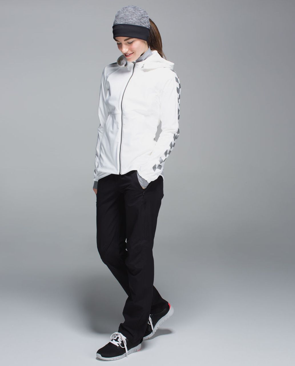 Lululemon Feelin' Frosty Softshell - Black - lulu fanatics