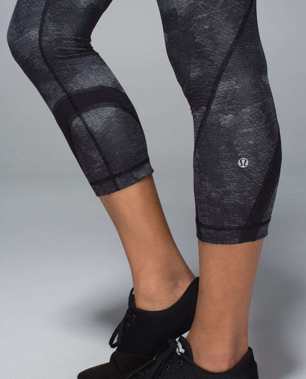 Lululemon Run Inspire Crop II Leggings Full-On Luxtreme Iridescent