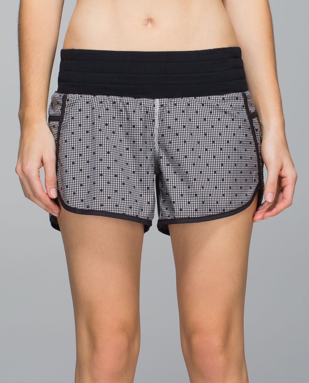 Lululemon Tracker Short II *2-way Stretch - Dottie Eighth Gingham White Black / Black