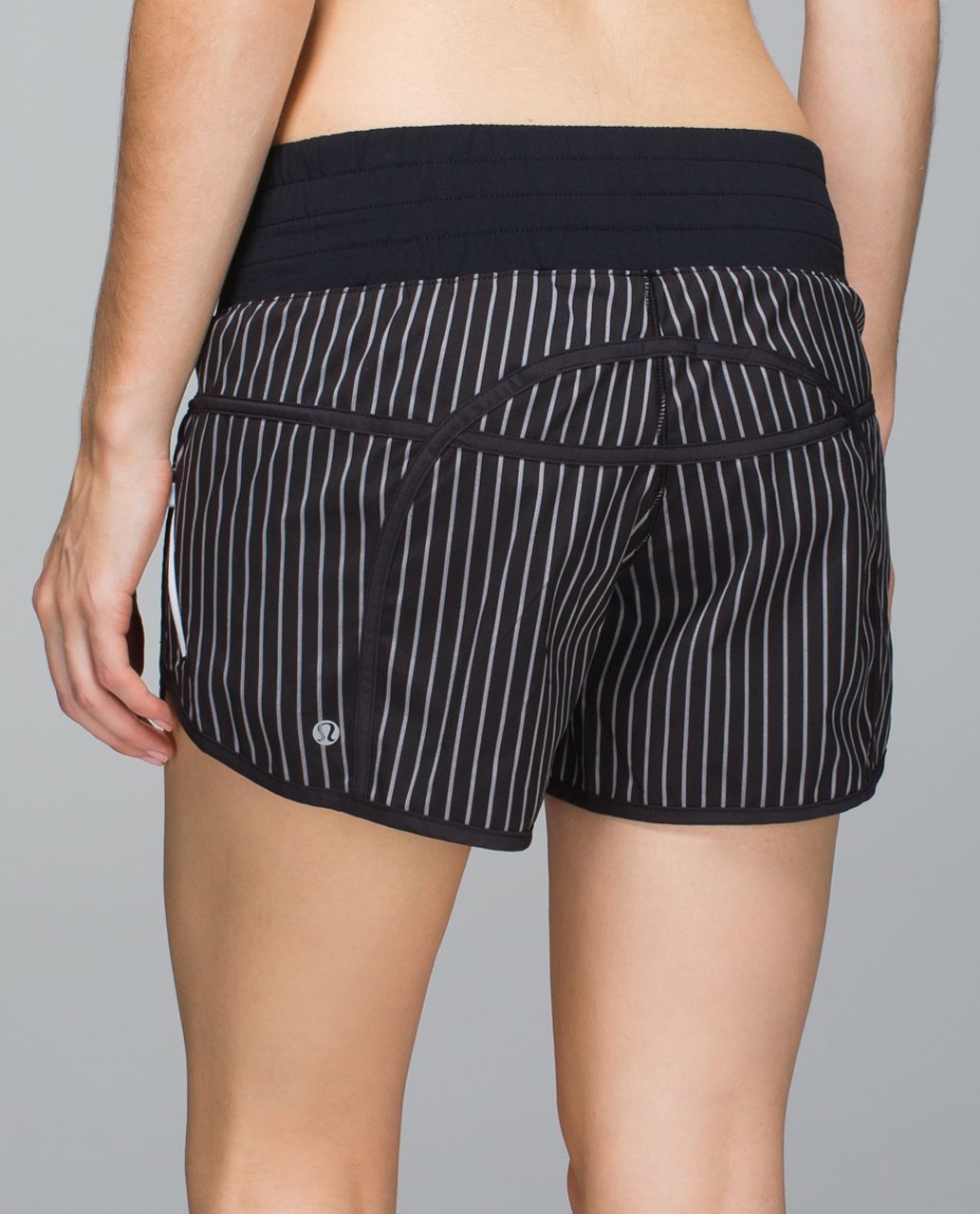 Lululemon Tracker Short II *2-way Stretch - Parallel Stripe Vertical Black White / Black