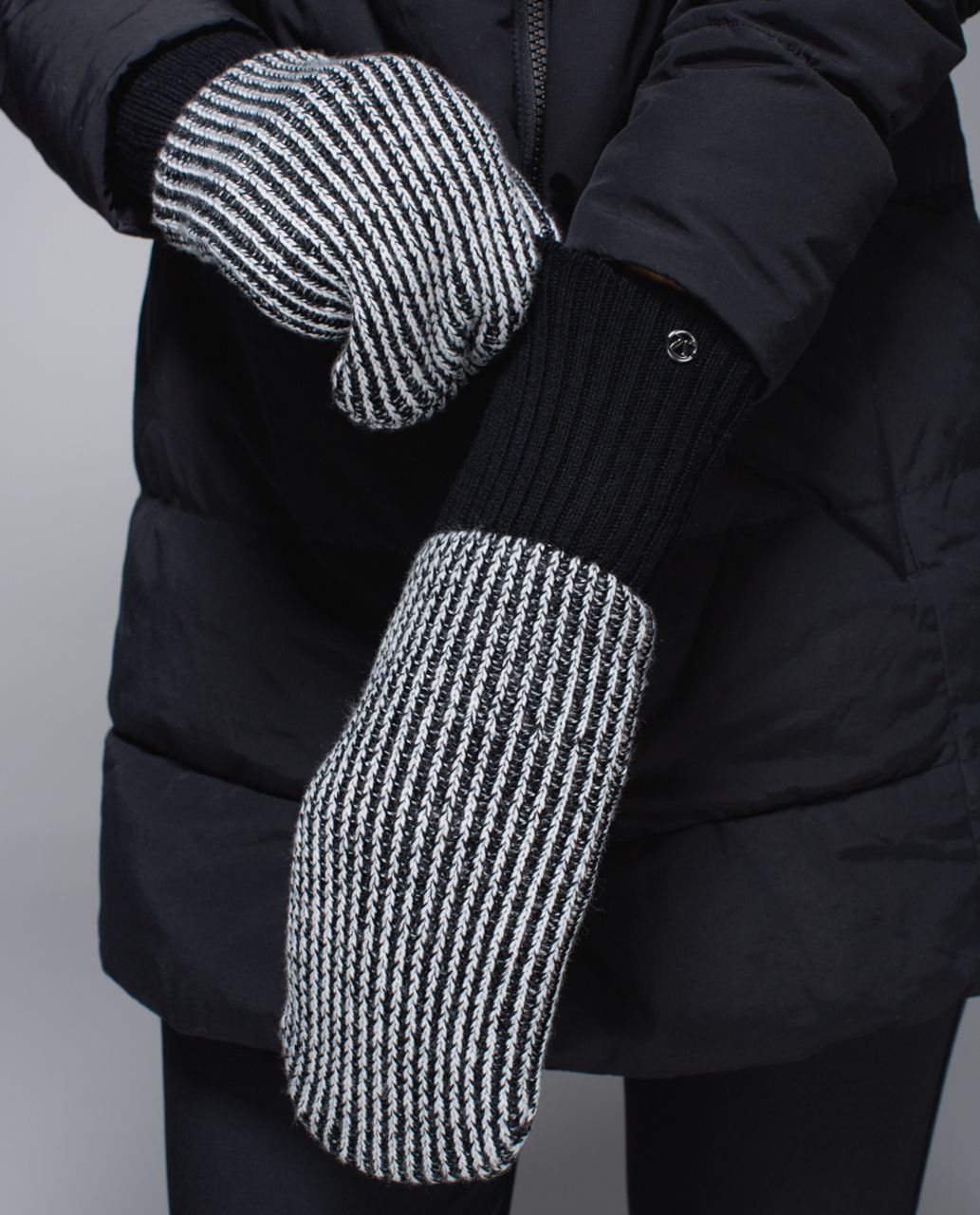 Lululemon Totally Toasty Mittens - Black / Heathered Nimbus