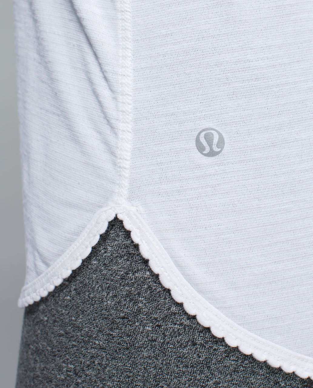 Lululemon 105 F Singlet - Heathered White