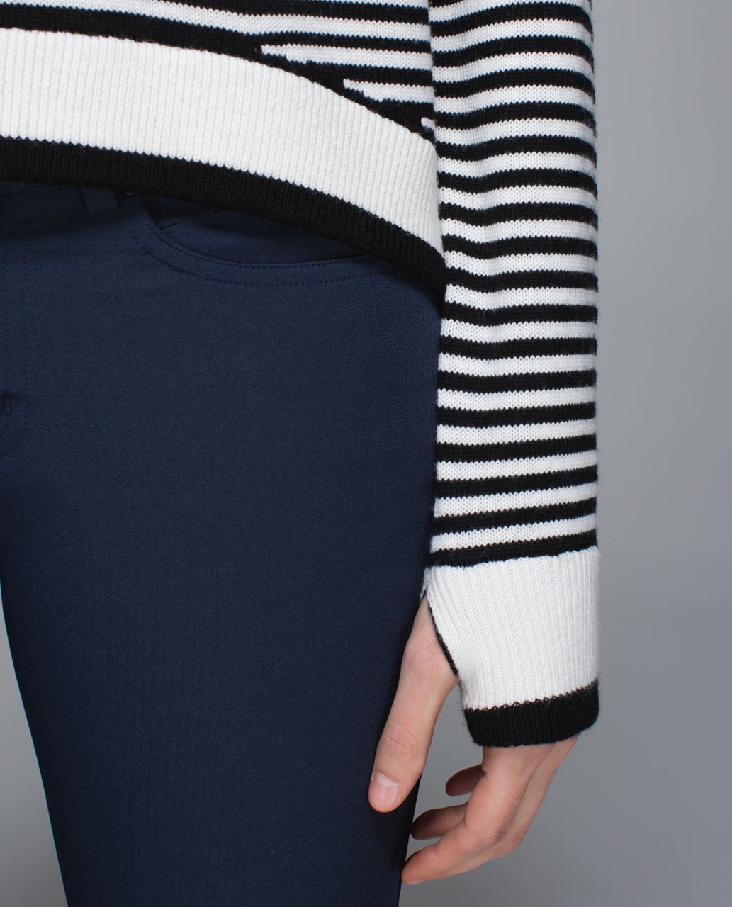 Lululemon Yogi Crew Sweater - Black /  White