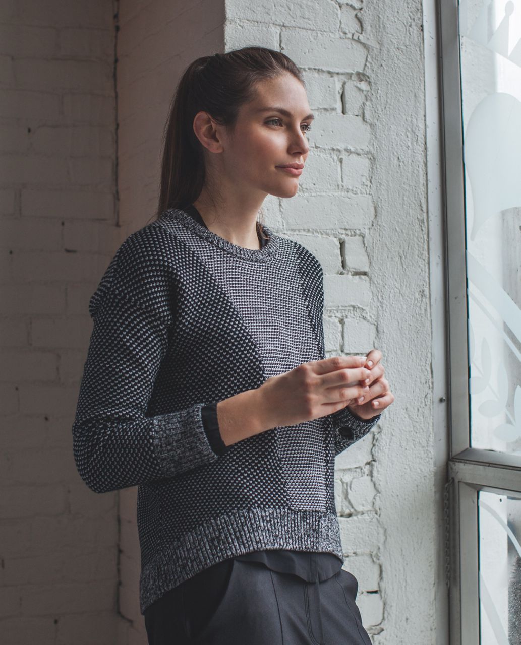 Lululemon Yogi Crew Sweater - Black / Heathered Light Grey