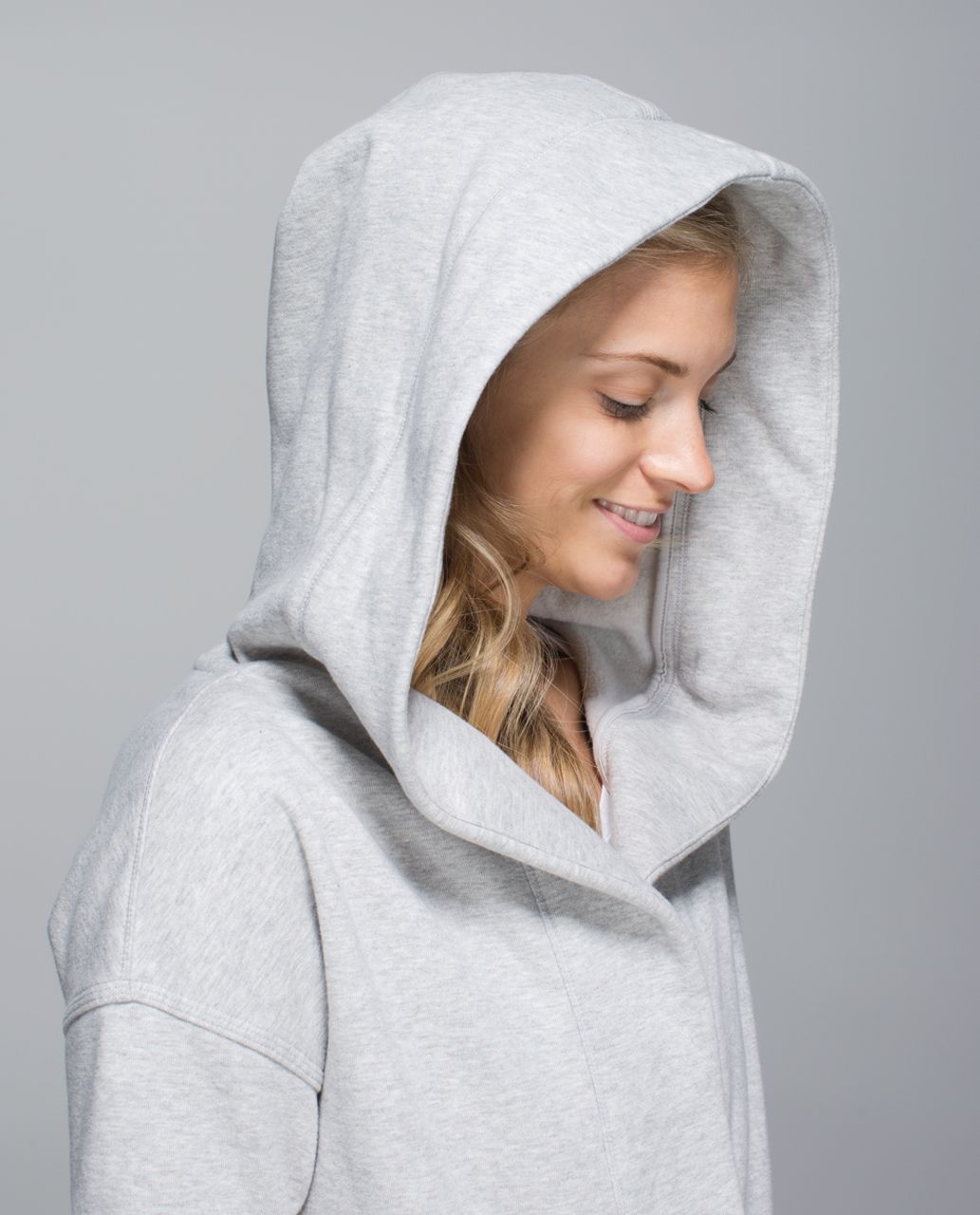 Lululemon Karmacollected Wrap - Heathered Light Grey / Heathered White ...