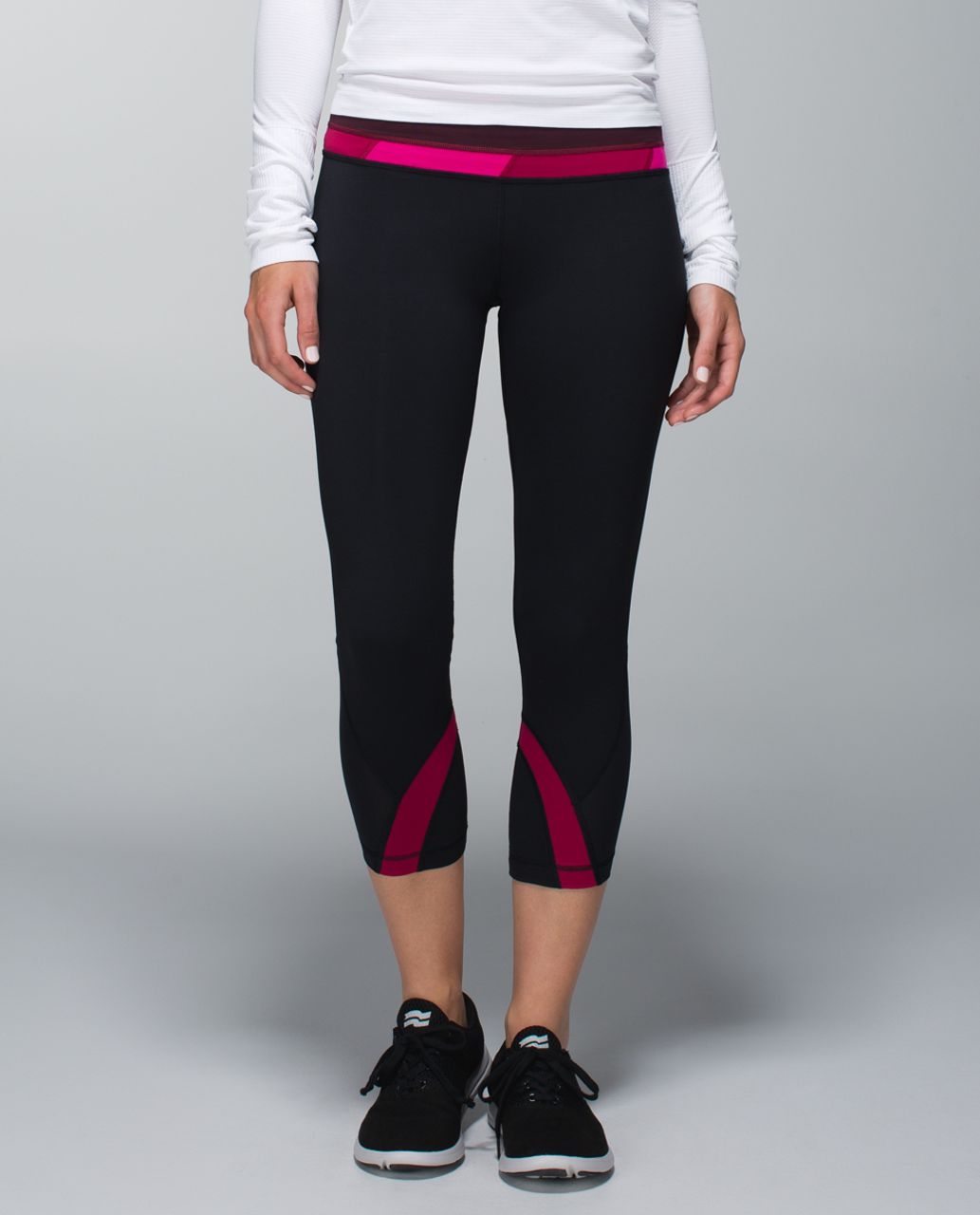 Lululemon Run:  Inspire Crop II - Black / Fa14 Quilt 19 / Bumble Berry