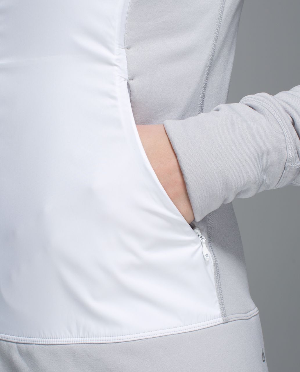 Lululemon Snug Sprinter Jacket - Heathered Silver Spoon / White