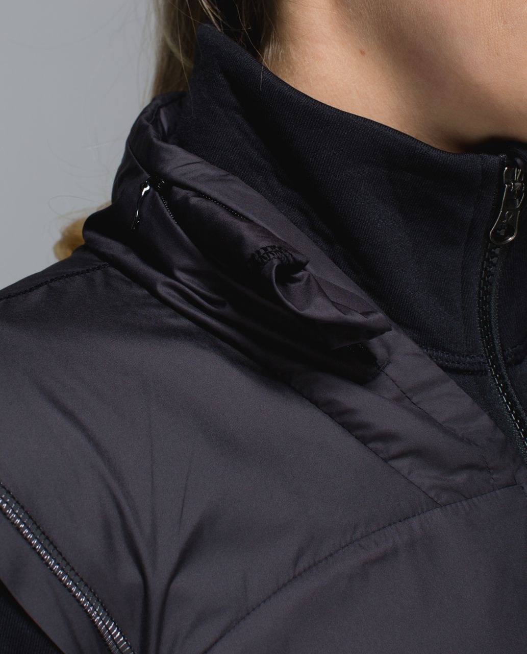 Lululemon Snug Sprinter Jacket - Heathered Black /  Black