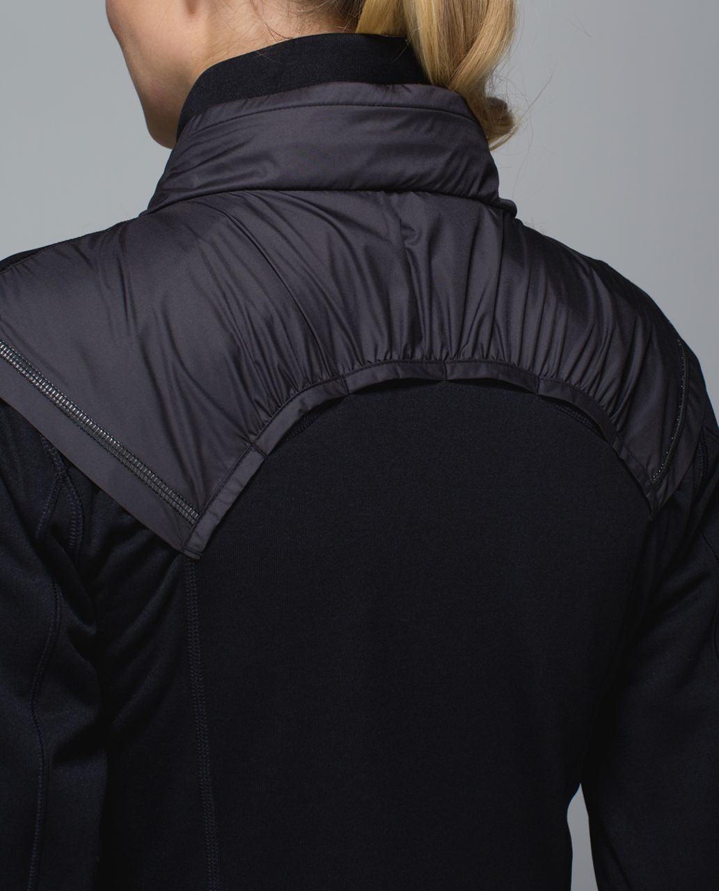 Lululemon Snug Sprinter Jacket - Heathered Black /  Black