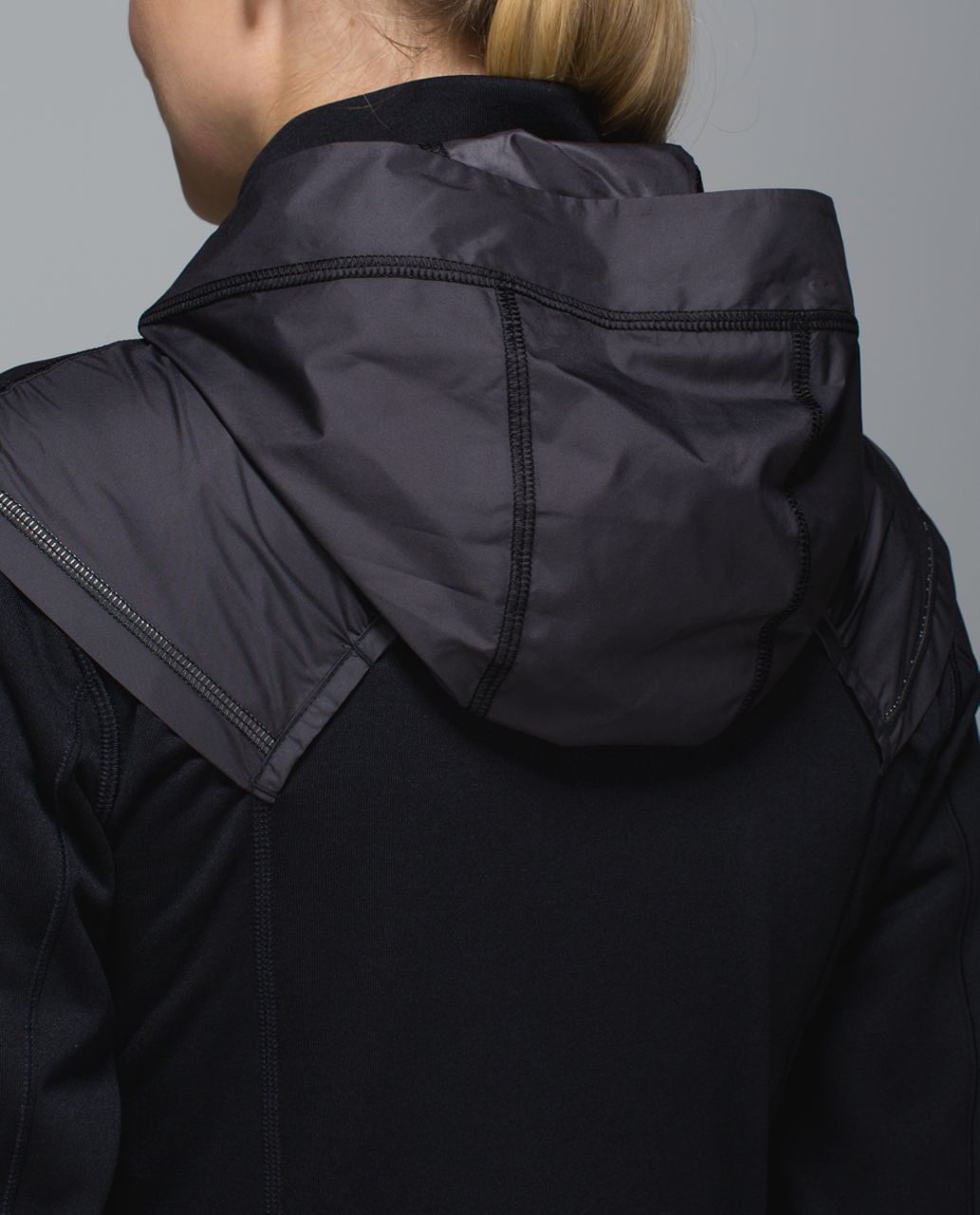 Lululemon Snug Sprinter Jacket - Heathered Black / Black - lulu fanatics