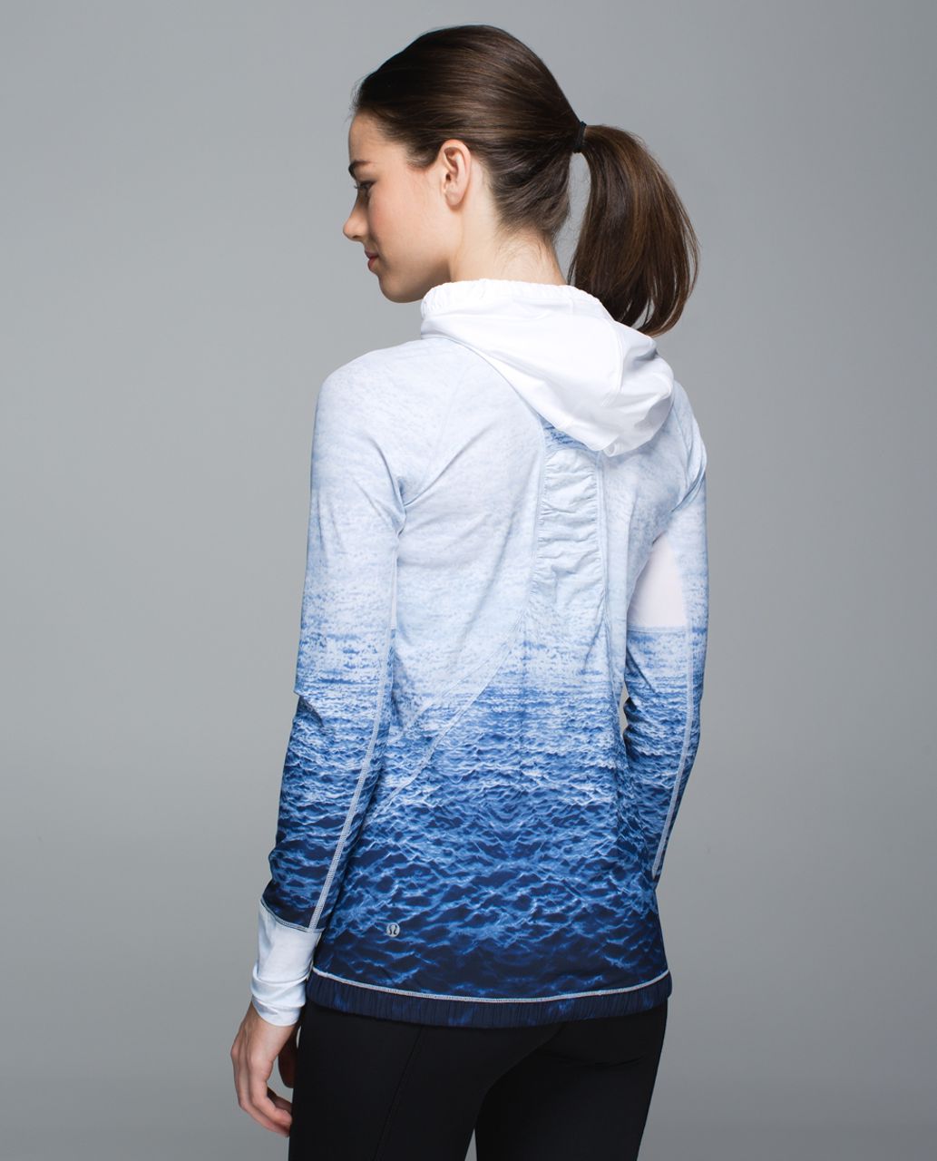 Lululemon Water Bound Hoodie - Ombre Wave White Navy / White